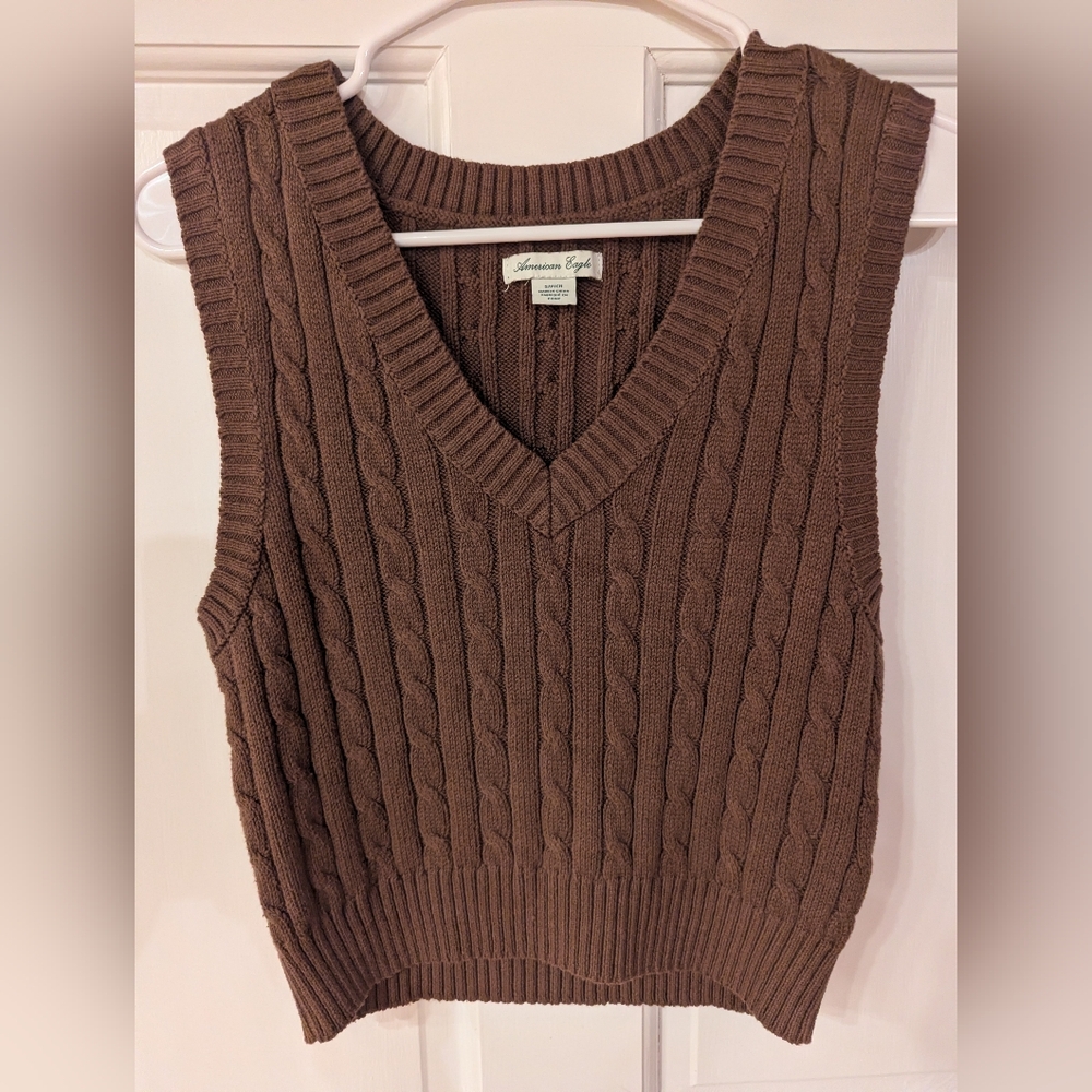 American Eagle Outfitters AE Chocolate Brown V-Neck Cable Knit Sweater Vest Sz S